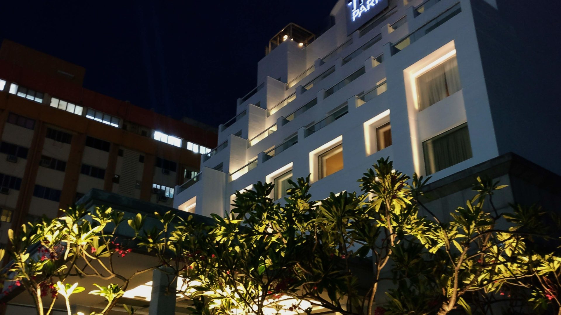 the park Chennai facade lighting design